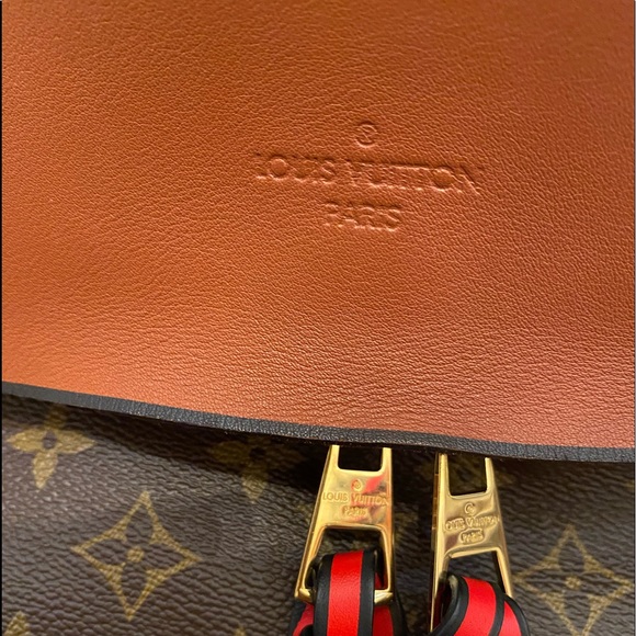 Louis Vuitton Tuileries Hobo - Picture 14 of 16